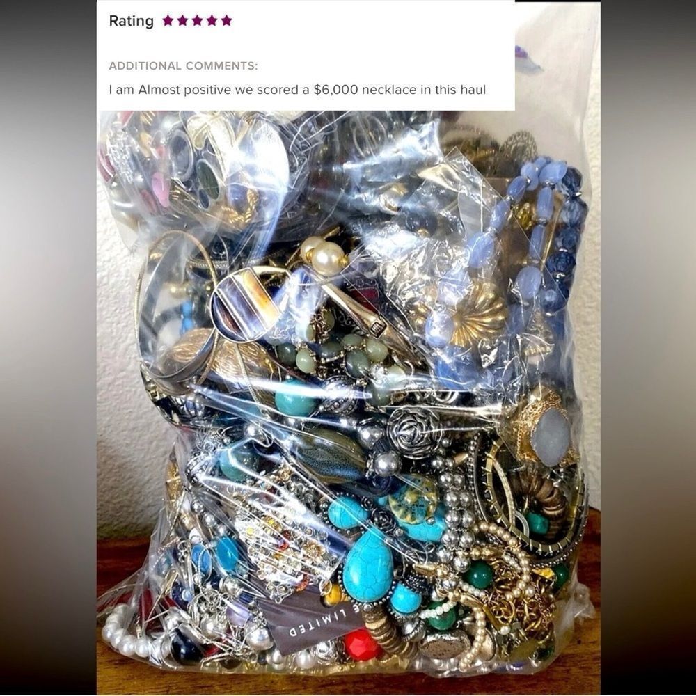 💎 2 LBs unsearched untested vintage jewelry lot- junk crafts repair no wearable